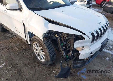 2017 Jeep Cherokee Latitude 4X4 z USA, uszkodzony, nr VIN 1C4PJMCS4HW531694